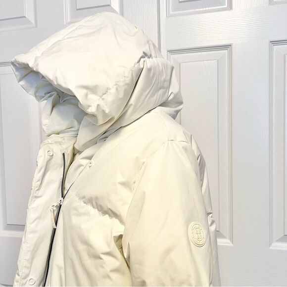 Sweaty Betty Down Puffer Jacket in Lily White US 8-10 Medium MSRP $348 - Picture 4 of 10